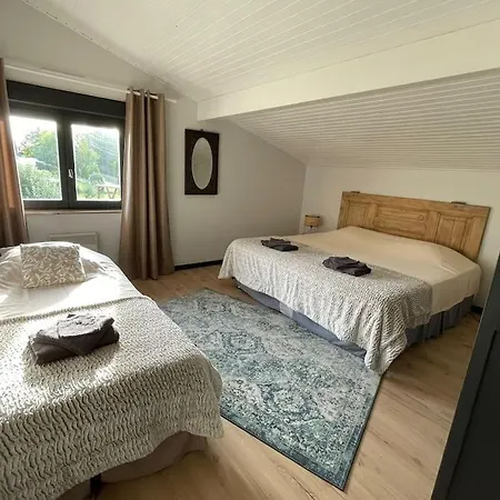 Jolie A 100 M De L'etang Ferienhaus