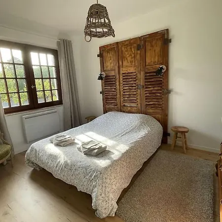 Ferienhaus Jolie A 100 M De L'etang Rhodes