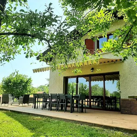 Jolie A 100 M De L'etang Ferienhaus